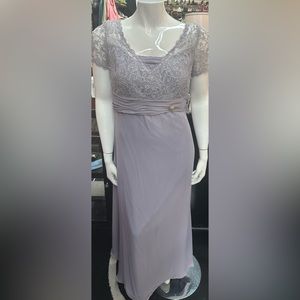 Caterina Collection sz 12 long lavender formal dress